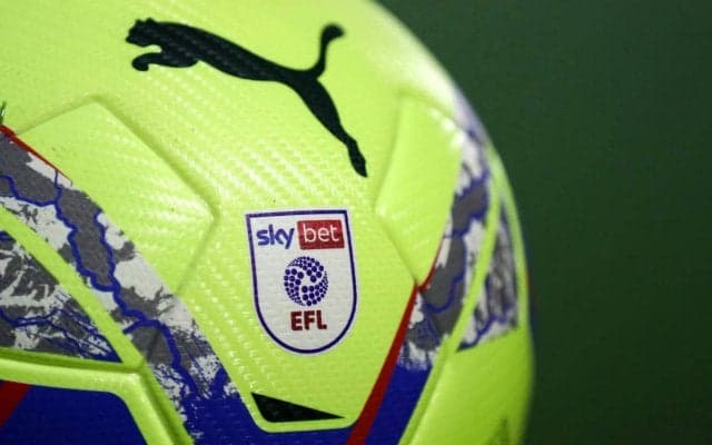 宇宙開発に大乱闘！もはやサッカーとは呼べない英8部の試合ハイライトが400万再生を突破