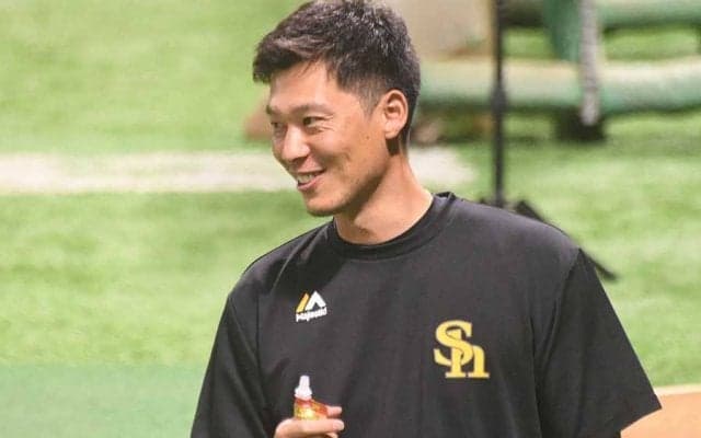 中日移籍の岩嵜翔が「心強いわ」　入団会見後の秘蔵写真＆裏話に感動の声「運命」
