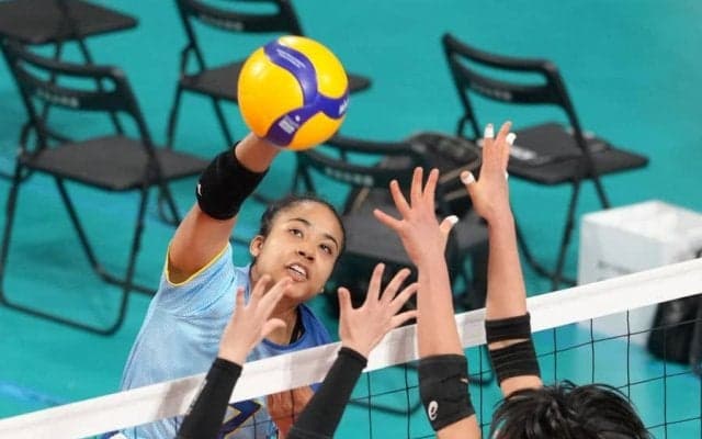 春高バレー　リズム作れず逆転負け　前回準Ｖの大阪国際滝井