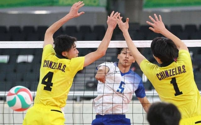 春高バレー　男子３回戦　高川学園（山口）フルセット及ばず