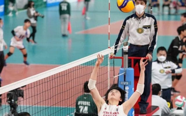 古川学園の司令塔・熊谷、勝っても涙…「自分の甘さがトスに出た」　下北沢成徳戦へ闘志／春高バレー