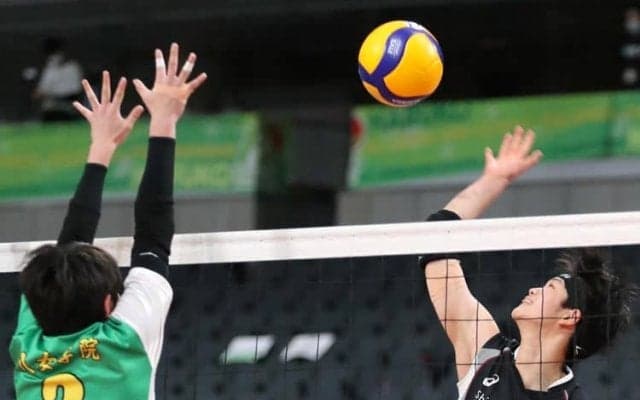 下北沢成徳、全戦ストレート！危なげなく４強／春高バレー