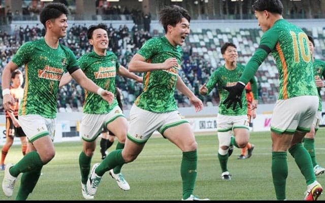 青森山田が4大会連続のファイナル！　松木玖生の個人技弾など圧巻6発で高川学園下す【高校サッカー選手権】