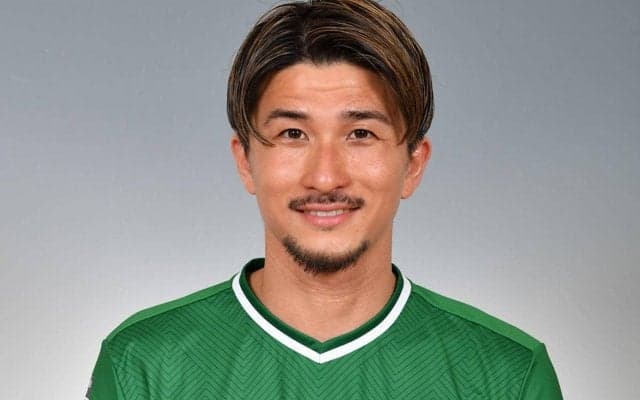 東京Vが新体制発表もMF佐藤優平の名前なし…「移籍を前提とした調整に」