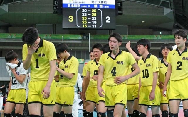 鎮西、フルセットの末に優勝逃す／春高バレー