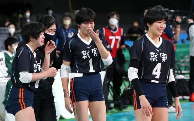 ＭＶＰは男子が前嶋悠仁、女子が深沢めぐみ／春高バレー