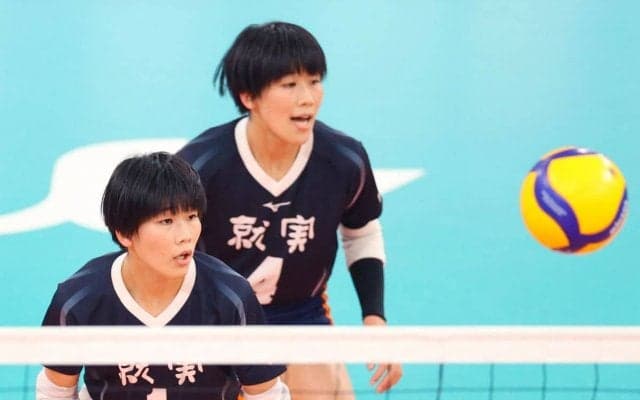 春高バレー　２連覇の就実　双子の絆が窮地を救う