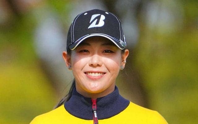 「昨日の楽屋での写真です」　21歳吉田優利ら、計12勝のプラチナ世代3ショット公開