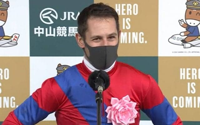 【フェアリーS】M.デムーロ「心が強い」ライラックが重賞初勝利