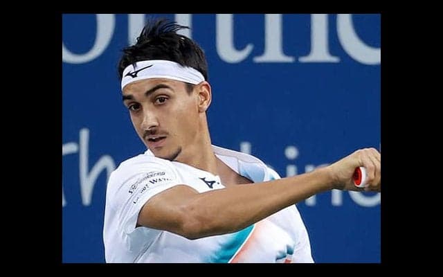 ソネゴ 逆転で初戦突破