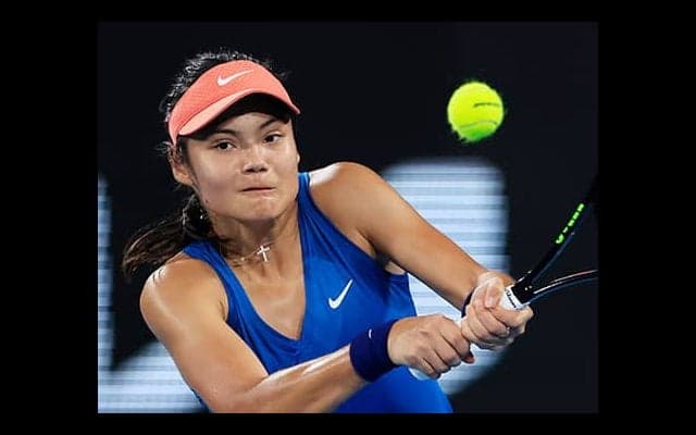 ラドゥカヌ 完敗で初戦敗退