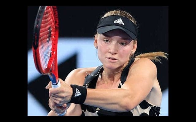 リバキナ 太ももの負傷で棄権