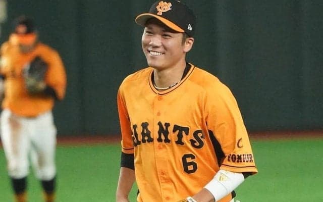 巨人・坂本勇人が茶目っ気たっぷりに「シュッシュッ」　“シャドー”姿を球団が公開