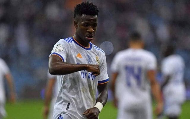 レアルのヴィニシウスが｢圧巻のゴール｣!!ブラジル代表の絶好調男がバルセロナ戦で決めた｢先制弾｣!撃ち合いとなった2022年初【エル・クラシコ】の行方