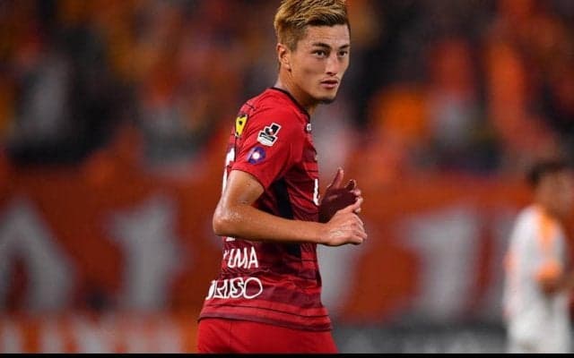 「やっぱり赤が似合う」鹿島復帰の鈴木優磨が全体練習に合流、期待の声高まる「凄いね、優磨のオーラ」