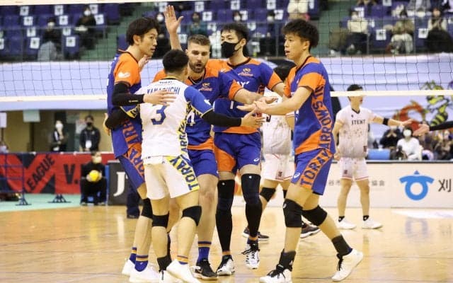 Vリーグの試合結果一覧（V1男女・1月15日）