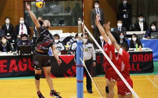 Vリーグの試合結果一覧（V2男女、V3男子・15日）