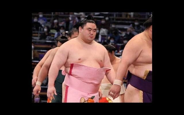 2022年初場所で錣山親方が注目する力士４名。相撲の特徴や取組の内容は？