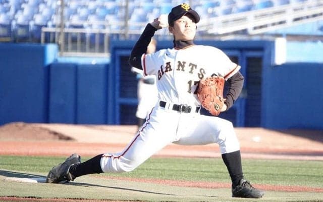 「ほんまに小学生ですか」止まらぬ成長…巨人Jr.初女子選手の速球が「力強さ増した」
