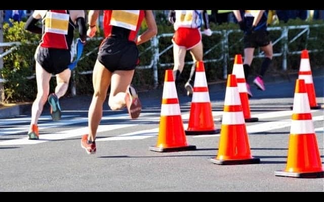女子陸上の「フワちゃん」駅伝４レース31人抜き！負けなしピアスで「宇宙人」の異次元な走り