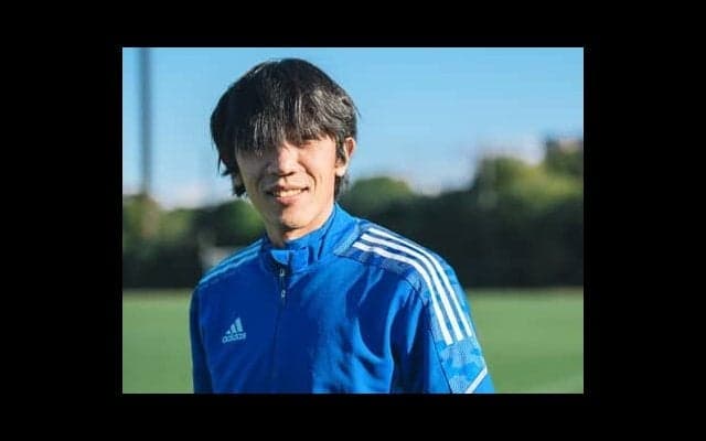 中村俊輔、ベンチ外という屈辱の日々。キング・カズ「サッカー、楽しいな」の言葉に勇気をもらった