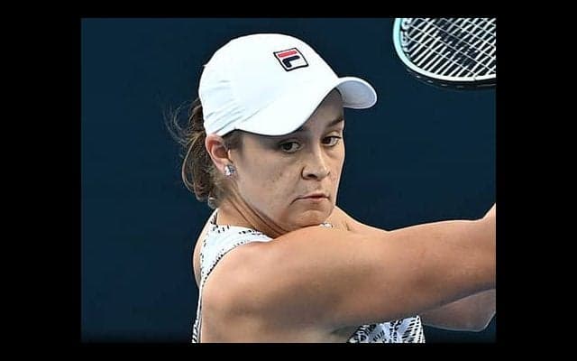 女王バーティ 初戦54分完勝