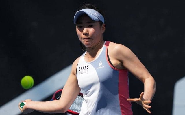 日比野菜緒、ラッキールーザーのチャンス生かせず初戦敗退。3年連続2回戦進出ならず[全豪オープン]
