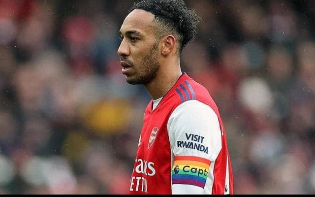 コロナ感染で心臓の問題伝えられたオーバメヤンが状態チェックのためアーセナルに帰還