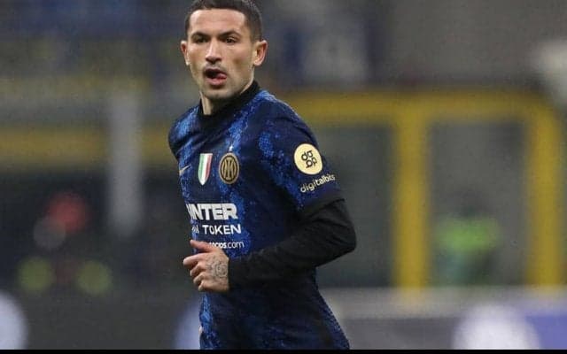 インテルで出場機会減少のセンシ、吉田麻也所属のサンプドリアが獲得に関心か