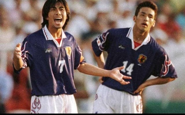 「ヒデが自転車に乗るなんて（笑）」前園真聖＆中田英寿のロードバイクショットに反響