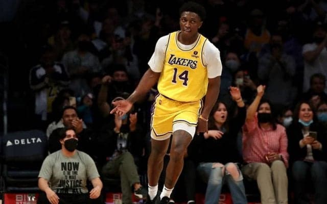 レイカーズのジョンソン「エナジーを持ち込み、ゲームに影響を与えるためにここへ来た」