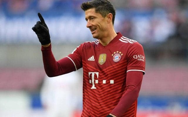 「すげえ！頭良い」年間最優秀選手のレヴァンドフスキ、娘の髪を束ねる方法も斬新で一流だった