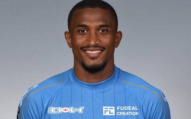 横浜FCサウロ・ミネイロ、今季も\"あの\"トレードマークでキャンプイン