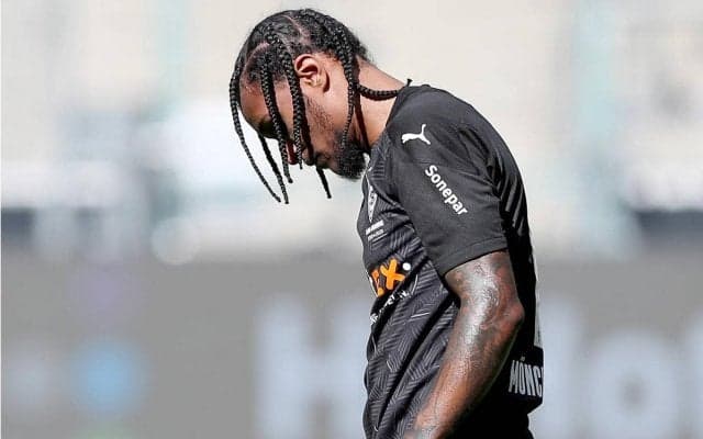 「笑えるわ」プスカシュ賞逸でふてくされツイート投稿のラザロ、ファンから暖かく慰められる「僕たちは決して忘れないから」