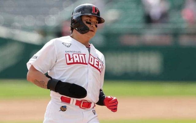 韓国プロ野球で“エンゼルス風”ユニホームが登場　大胆チェンジにファンは賛否両論