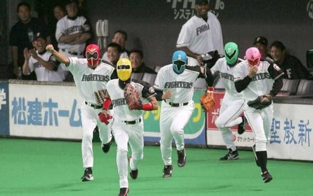 新庄氏は「気ばっかり遣っていた」　ド派手パフォを後押しした“戦友”が語る素顔