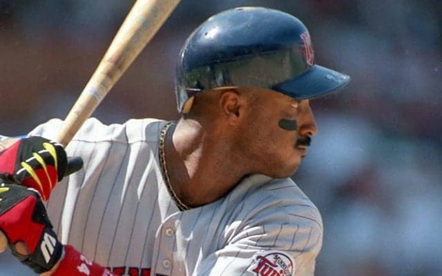 “長嶋政権”で活躍した元巨人助っ人　バリバリのメジャーリーガーはなぜ日本を選択？