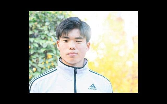 パリ五輪の秘密兵器となるか。海外で14試合16ゴールを量産した18歳の日本人ストライカー