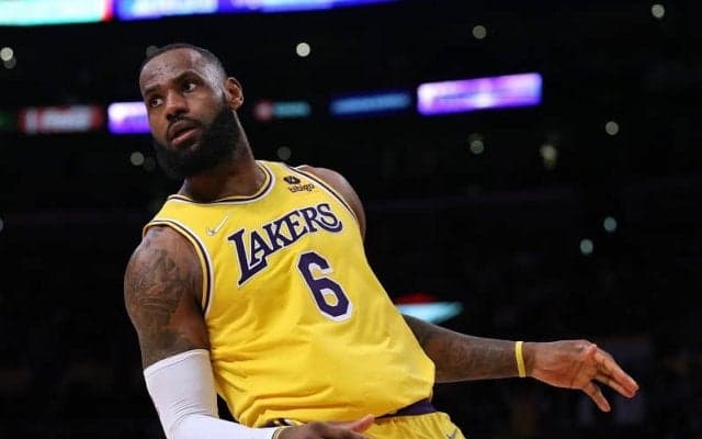 レブロンが682万票超えで全体トップに浮上／NBAオールスター2022ファン投票途中経過第三弾