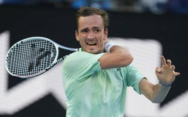 メドベージェフ、快勝で4年連続ベスト16入り! 次戦の相手を警戒「彼は一流の選手を倒すことができる」[全豪オープン]