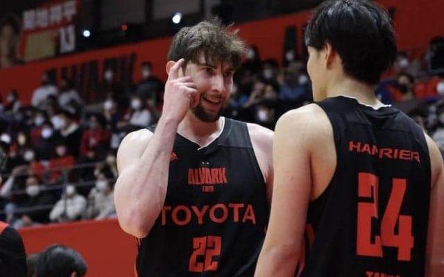 A東京のライアン・ロシターが個人通算8000得点とB1通算400スティールを達成！