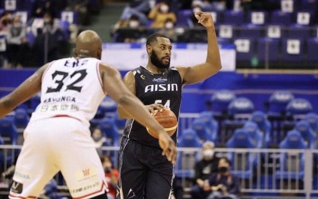 三河がホームで第1戦のリベンジを果たす…ガードナーが27得点を挙げて富山に勝利