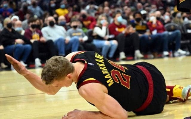 キャバリアーズのラウリ・マルカネンが右足首を負傷…長期離脱の可能性も