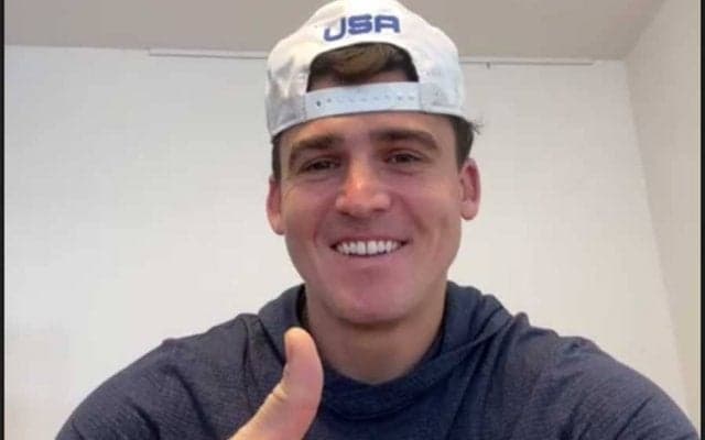 DeNAオースティン「壁に激突しないように」　故障回避へ“柔軟性アップ”に自信