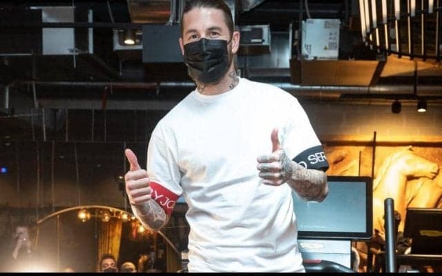 「似合ってる」セルヒオ・ラモスの“ボクシング”姿にファン反応！マドリッドにジムをオープン