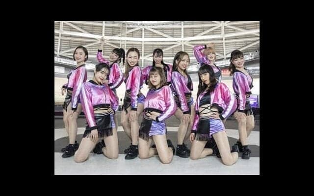 新感覚の自転車レースを盛り上げるPIST6 ダンサーズ。同じ目線、間近のショーで観客を魅了中