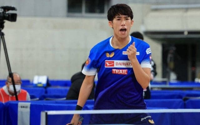 吉村真晴、ベスト8進出　張本智和との“五輪メダリスト”対決制す＜全日本卓球2022＞