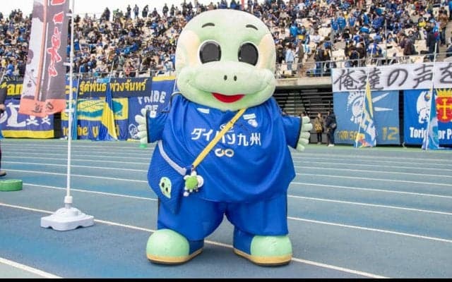 マスコット「ニータン」の甲羅とクラブ名の語源である“三角形”を合わせたデザイン！ J1復帰目指す大分の新ユニは黄色要素も復活！