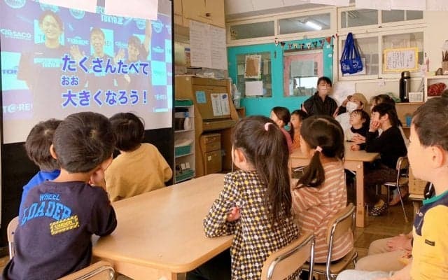 アースフレンズ東京Zが明日葉保育園と協同で園児の食育プログラムを実施