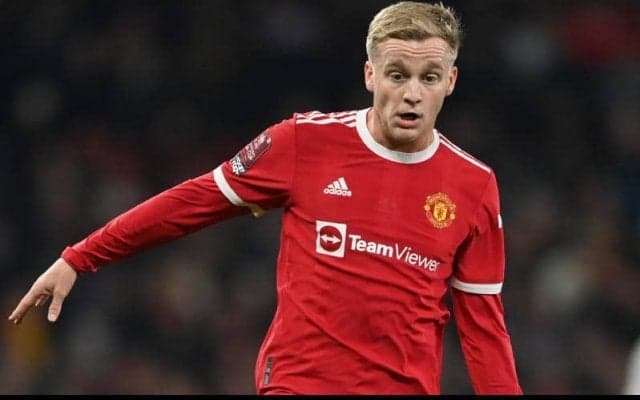 エバートンもファン・デ・ベークに関心か、ランパードの存在が鍵に？